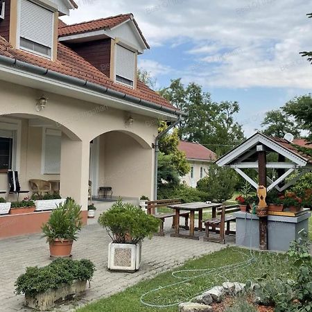 Motel Hummel Per Exterior photo